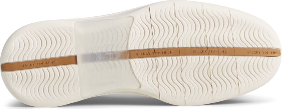 Gold Cup Commodore PLUSHWAVE Chukka Sperry Tan