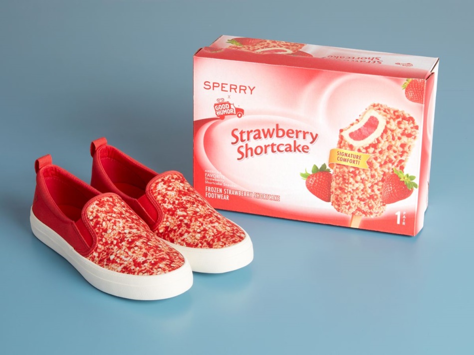 Sperry Sperry x Good Humor Strawberry Shortcake Crest Twin Gore Sneaker Red Shortcake